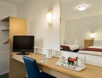 Days Hotel Fleet